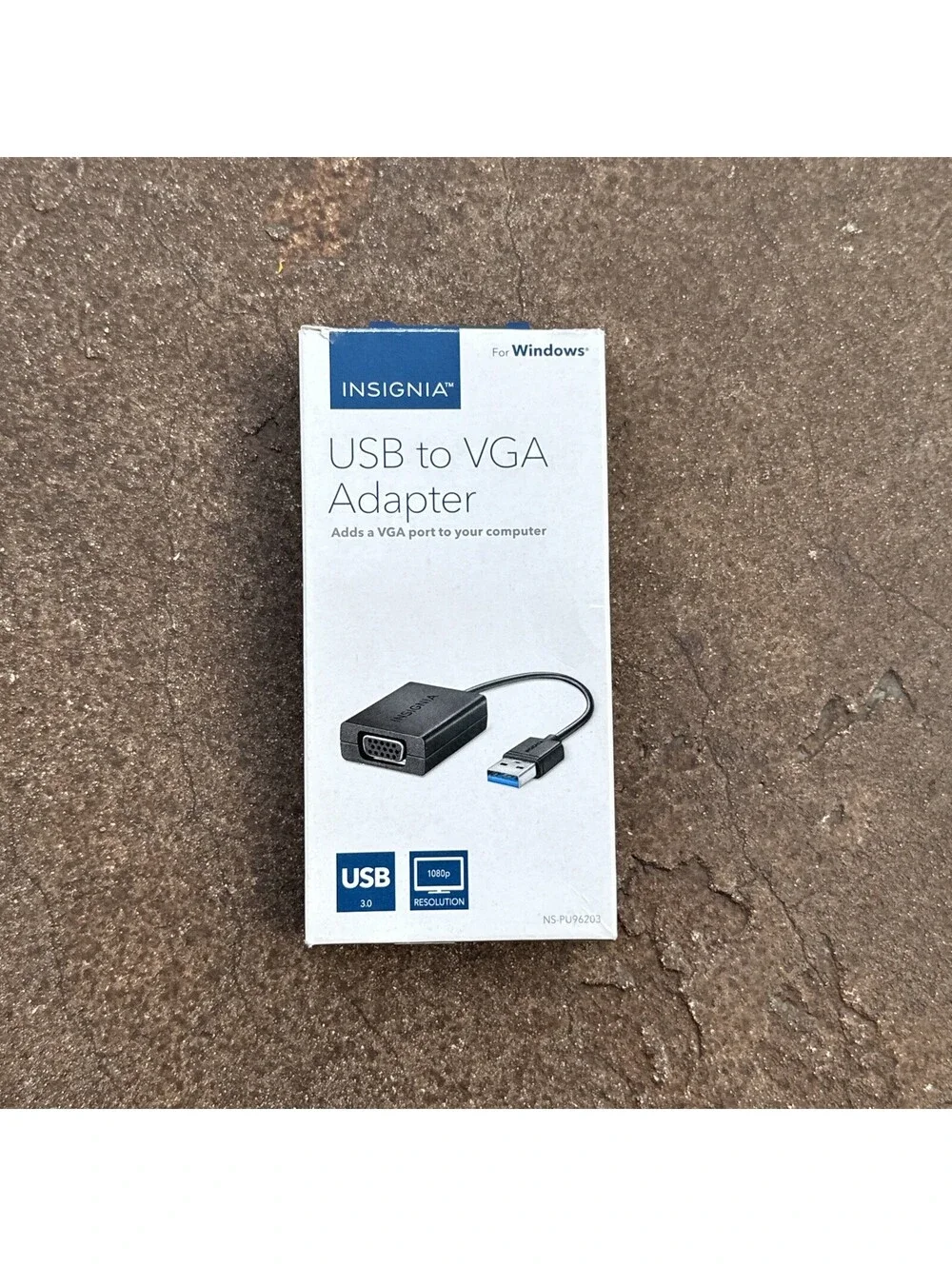 Insignia USB to 15 Pin Female VGA Adapter Resolution - Black  - NS-PUV308 - 55